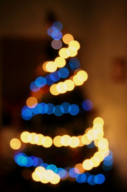 Christmas_Tree_Lights_Bokeh.jpg